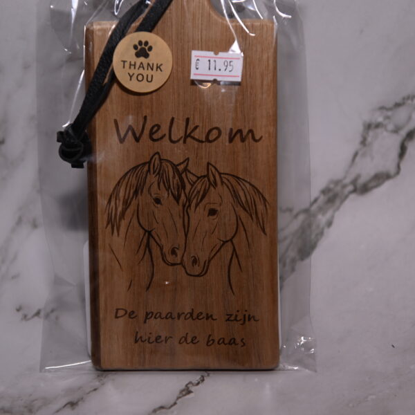 Houten tapasplankje langwerpig gegraveerd, Paarden