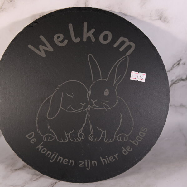 Ronde Leisteen Plaat met Gravure – Ø 25 cm - Koppel konijnen