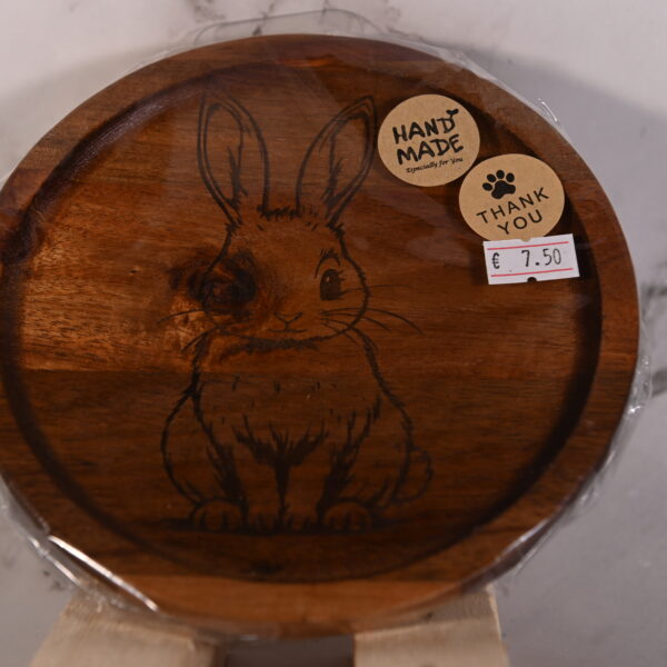 Uniek houten dienblad rond met Konijntje gravure | Optioneel met 2 amberblokjes & rasp